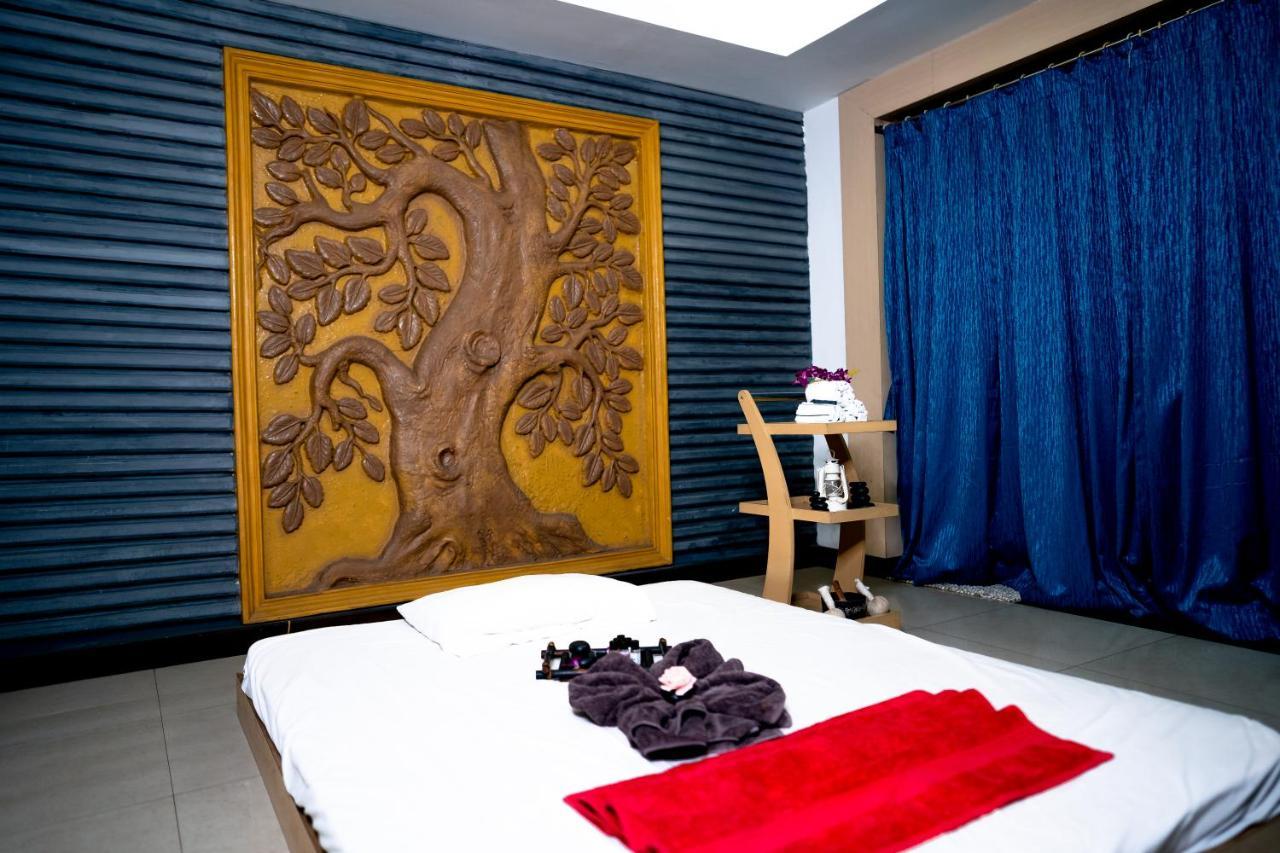 Hotel Pal Heights Bhubaneswar Exterior foto