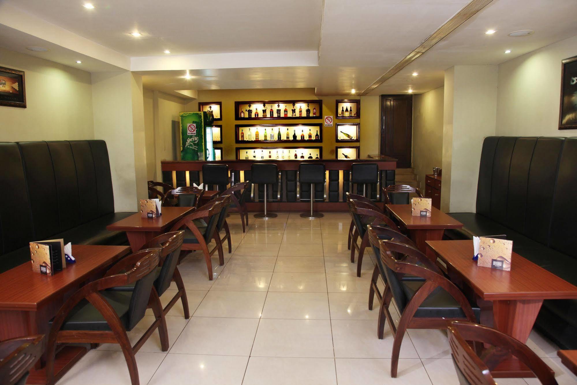 Hotel Pal Heights Bhubaneswar Exterior foto